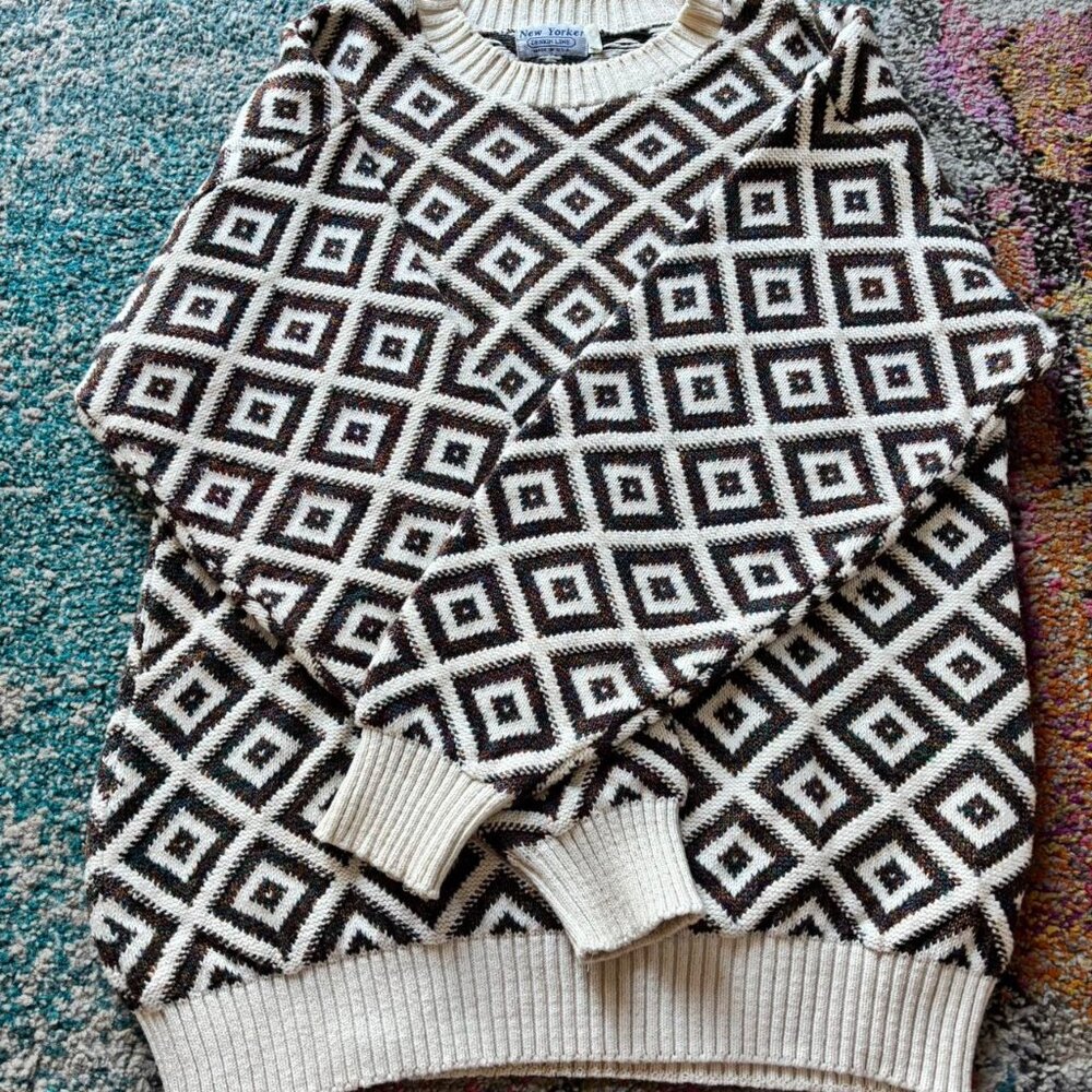 Vintage New Yorker Brown & Cream Geometric Knit Sweater – Oversized Cozy Retro C